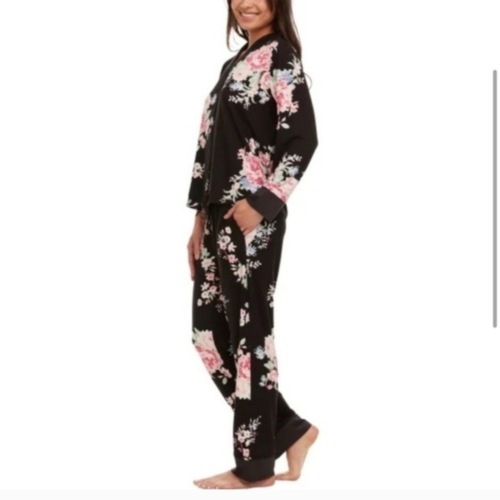 NWT Flora Nikrooz Black Floral Pajama Set size XS Cute 2 piece pajama set! - Picture 6 of 6